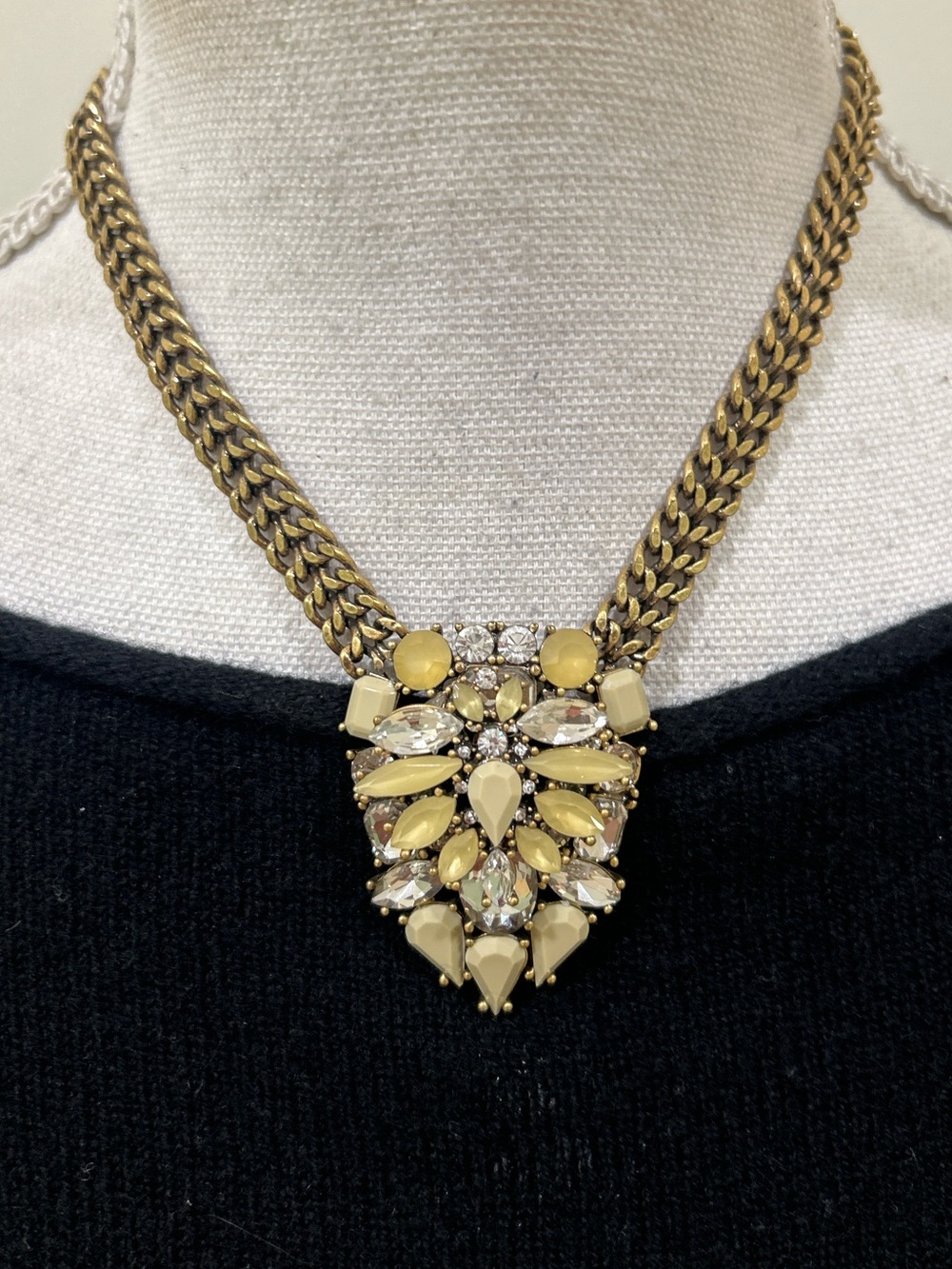 J crew chunky brushed Gold-Tone chain statement Yellow Crystal Pendant Necklace